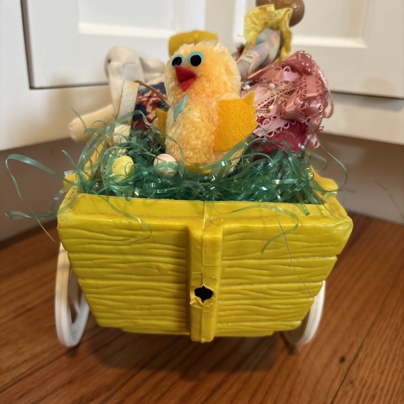 Rare Vintage Blow Mold Easter Bunny Cart With Vintage Easter Decor - Picture 3 of 7